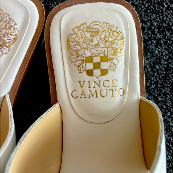 Vince Camuto- Fun sandal that add interest to any outfit! Never worn - Picture 2 of 6